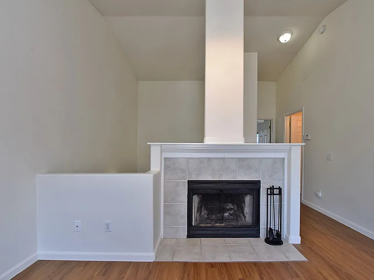 2100 E 74th Ave #A — Photo 4