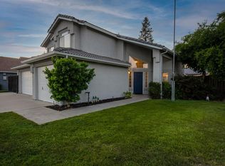 2253 Roberts Ave, Clovis, CA 93611