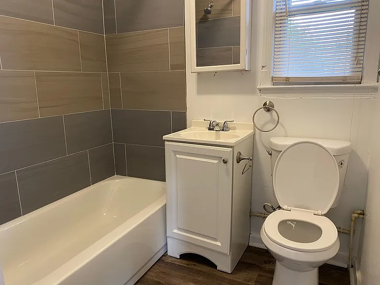 3908 Belle Ave #1A — Photo 3