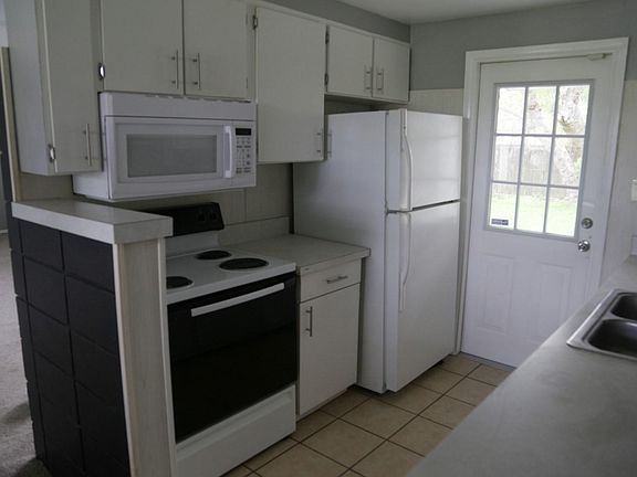 5th image of 2595 46th Ave N #1