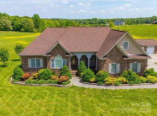 514 Cloverleaf Rd, Marshville, NC 28103