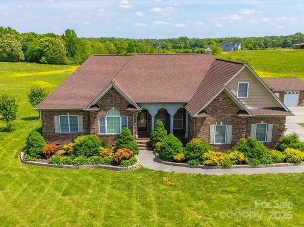 514 Cloverleaf Rd, Marshville, NC 28103
