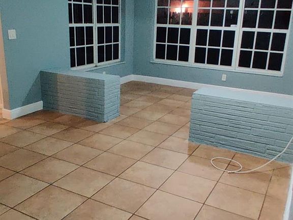 3rd image of 3651 NW 9th Street
