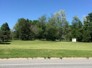 2747 Four Mile Rd NW, Grand Rapids, MI 49544