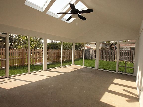 4th image of 1120 Cedarwood Ln