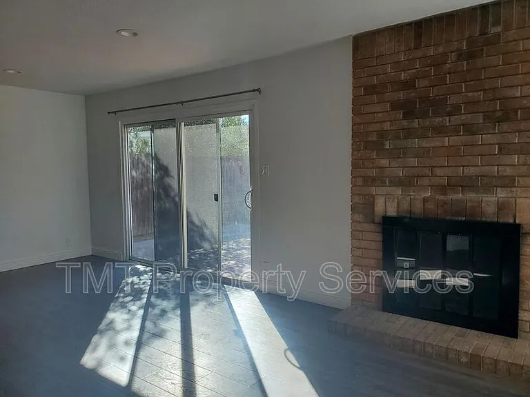 9002 Salmon Falls Dr — Photo 10