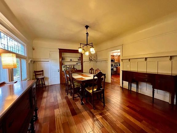 5th image of 595 N Marengo Ave #0