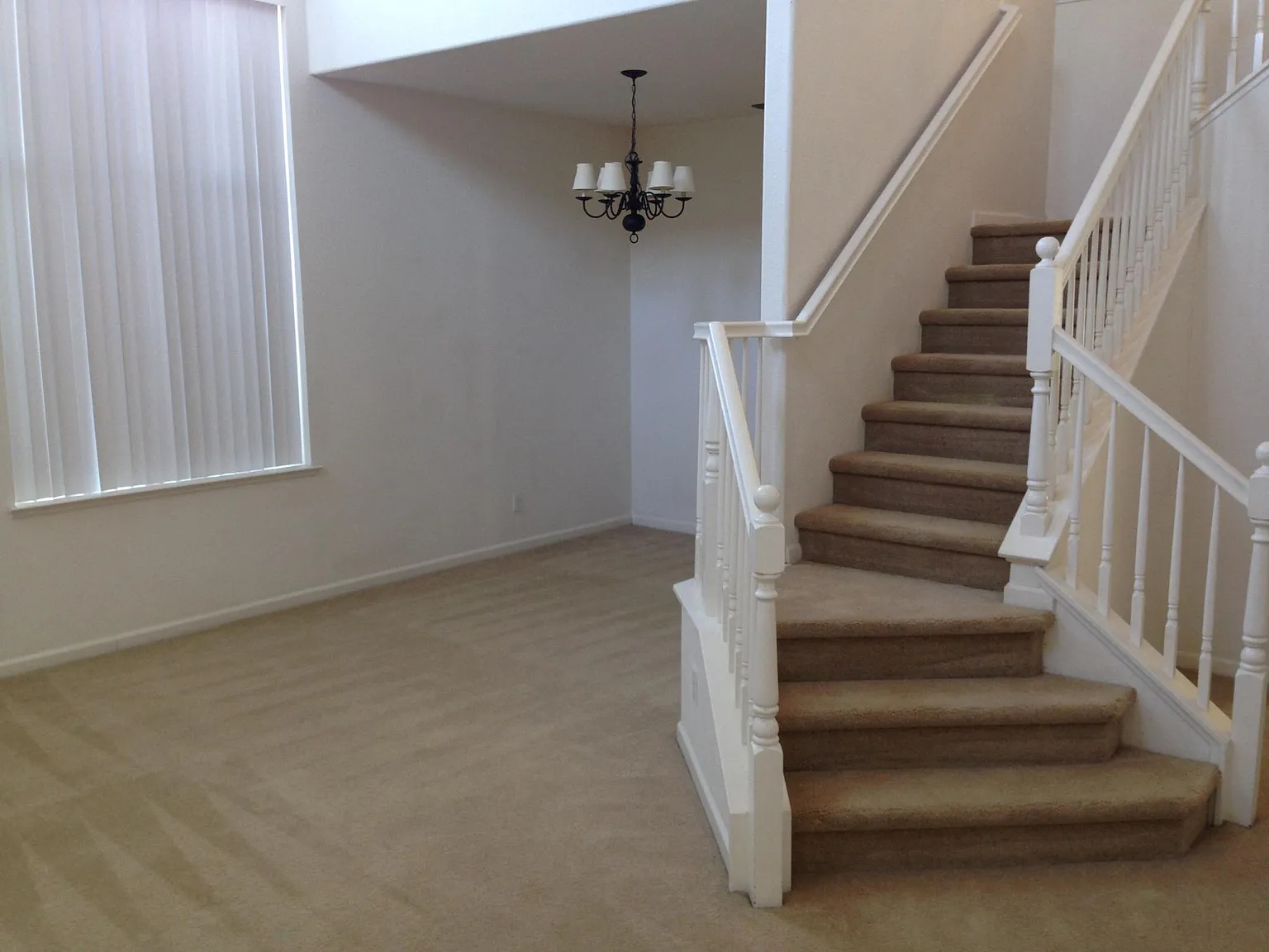 2362 Oregon Way photo 1