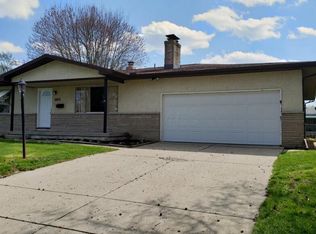 2815 Woodcroft Rd, Columbus, OH 43204