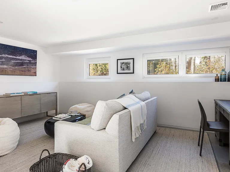 32 Island View Dr W — Photo 25