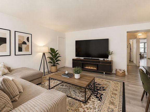 5th image of 6118 N Sheridan Rd APT 1102