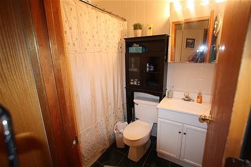 3rd image of 1046 N Honore St #2