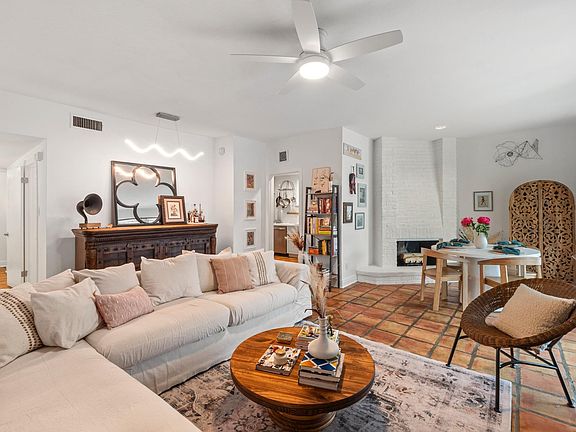 2nd image of 606 W Lynn St APT 13