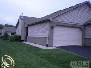 37567 Dianne Ln N #121, New Boston, MI 48164