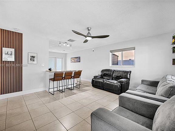 3rd image of 2710 NW 54th St