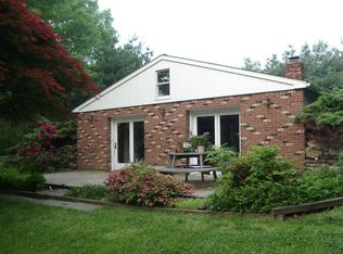 703 John Brown Ln, Knoxville, MD 21758