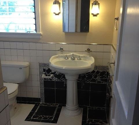 4th image of 4218 Degnan Blvd #42201/2