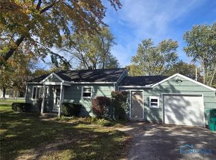 552 Clarion Ave, Holland, OH