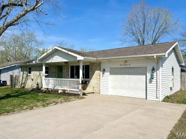 302 Susan St, Scott City, MO 63780