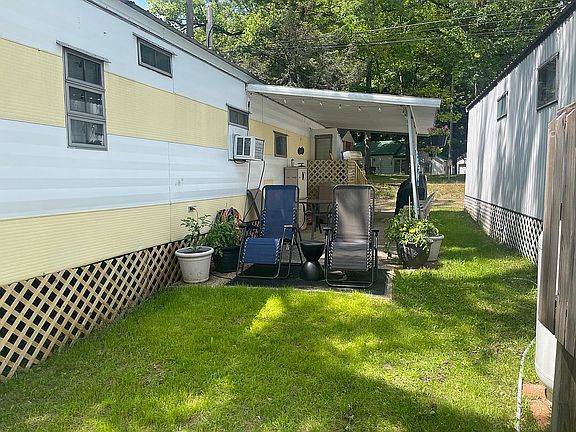2nd image of 3286 Wolf Lake Dr