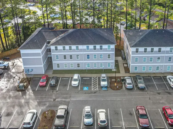 Hemingway Apartments