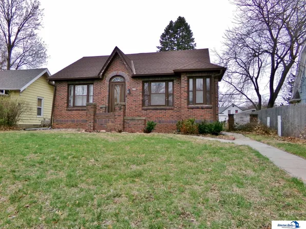 1211 Elk St, Beatrice, NE 68310