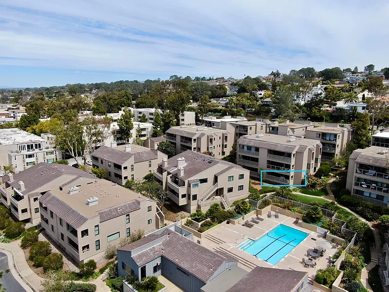 295 Sea Forest Ct — Photo 36