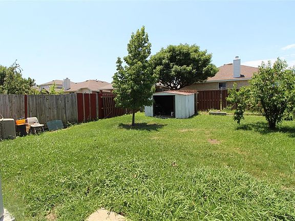 4th image of 8501 Horse Whisper Ln