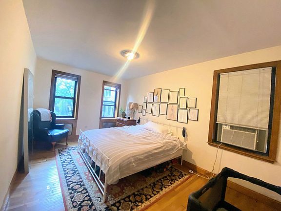 3rd image of 310 E 74th St #2Z