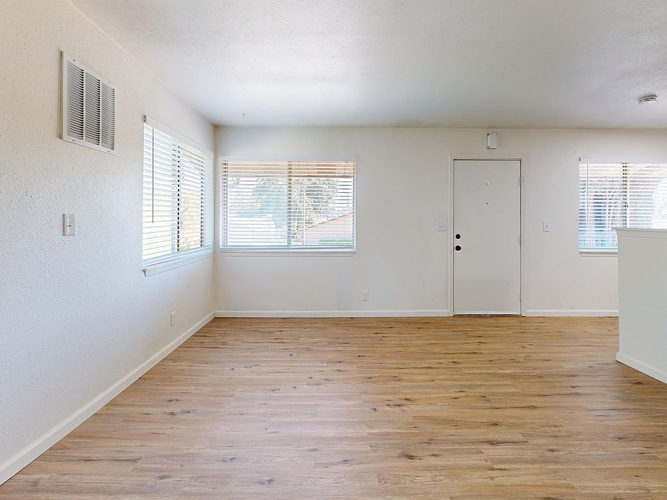 CA-0442 2790 Irwin Road - 4 - 2790 Irwin Rd Redding CA | Zillow