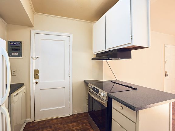 2nd image of 1086 Briarcliff Rd NE Unit 3