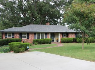 1200 Park Hills Ct, Louisville, KY 40207