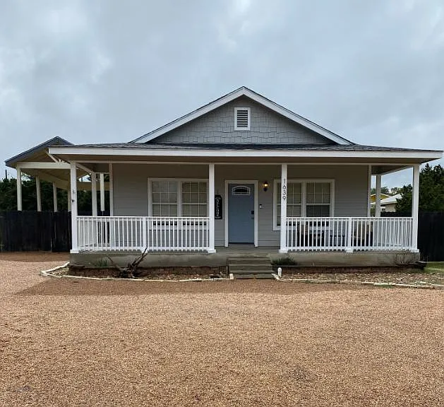 1639 Green Hill Dr — Photo 1