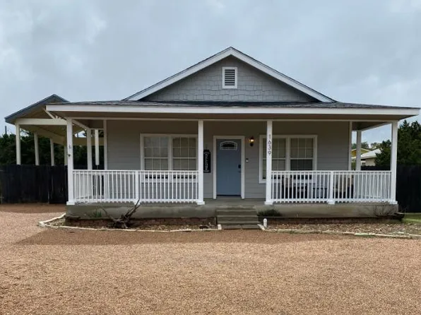 1639 Green Hill Dr, Canyon Lake, TX 78133