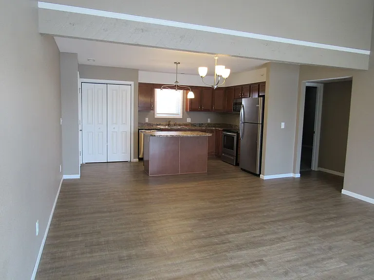 1247 Jeffries Rd — Photo 1