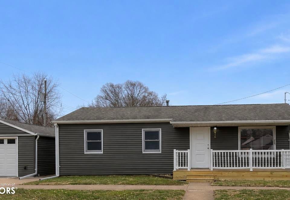 1st image of 916 30th St