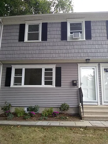 366 New England Ave Photo 1