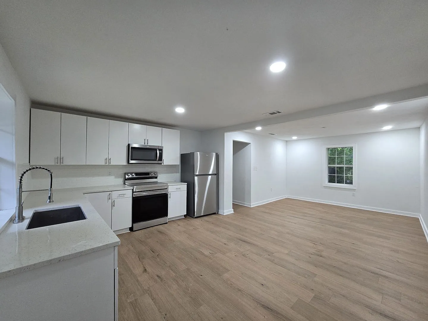 202 Marston St — Photo 3