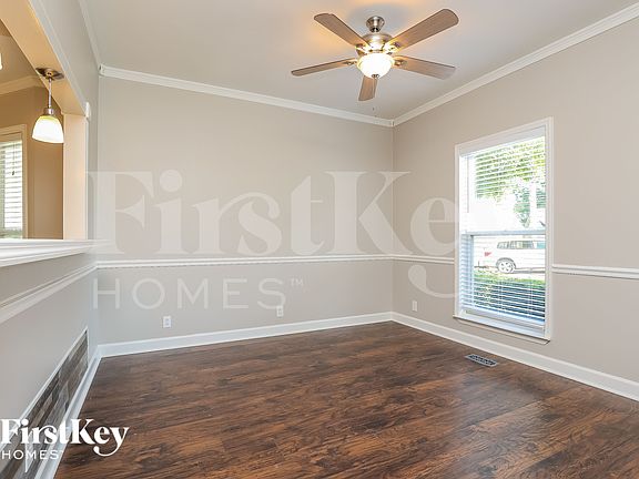 4th image of 221 Shoemaker Ct