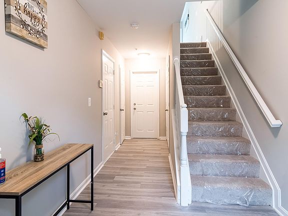 2nd image of 110 Brightwater Dr