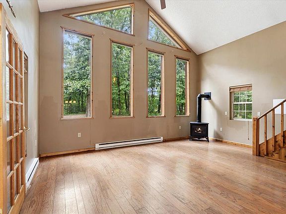 3rd image of 5457 Erin Rd