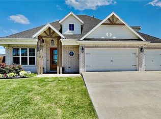 1808 Abbott Ln, Pea Ridge, AR 72751