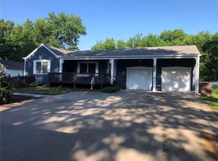6812 Lane Ave, Raytown, MO 64133