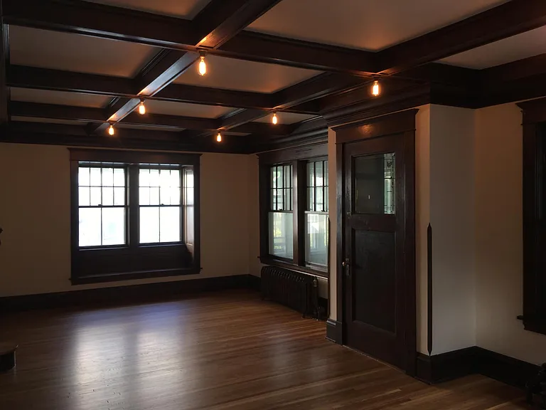 1888 Goodrich Ave — Photo 3