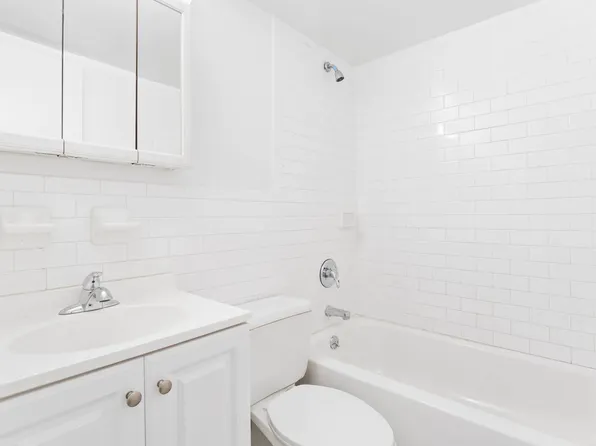 88 Fulton Street image 7 of 9