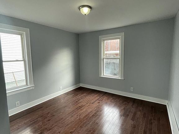 4th image of 364 Schley St #1L