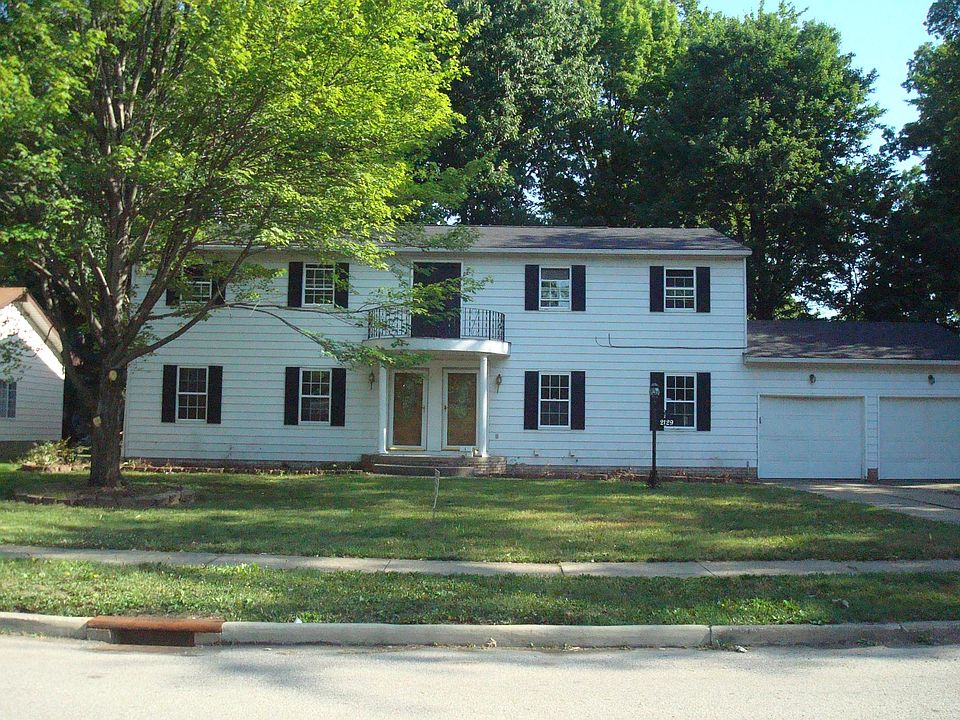 1st image of 2129 White Oak Dr