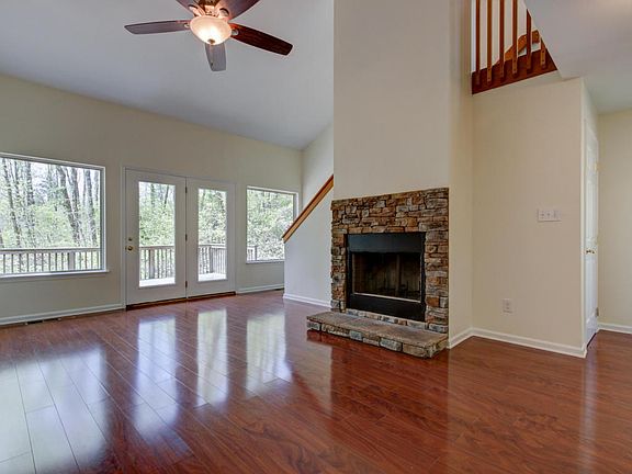 5th image of 7301 Wildwood Ct