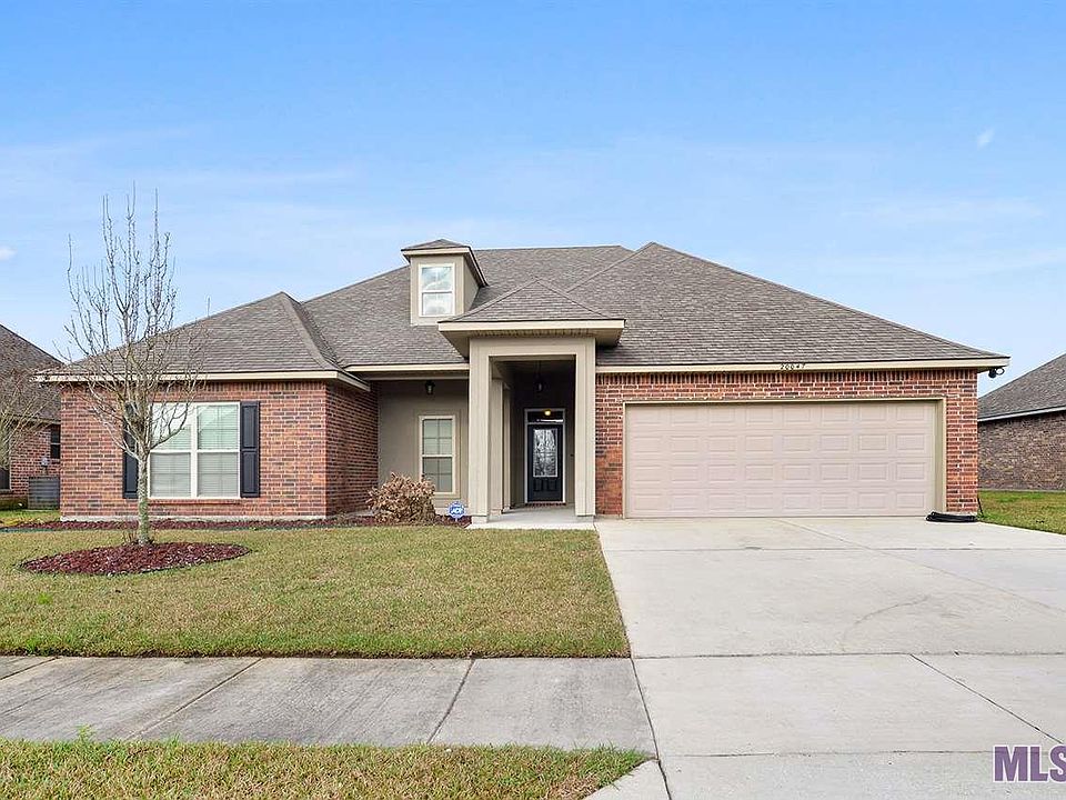 1st image of 20047 Pecan Hill Dr