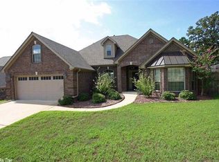 18 Majestic Ct, Maumelle, AR 72113